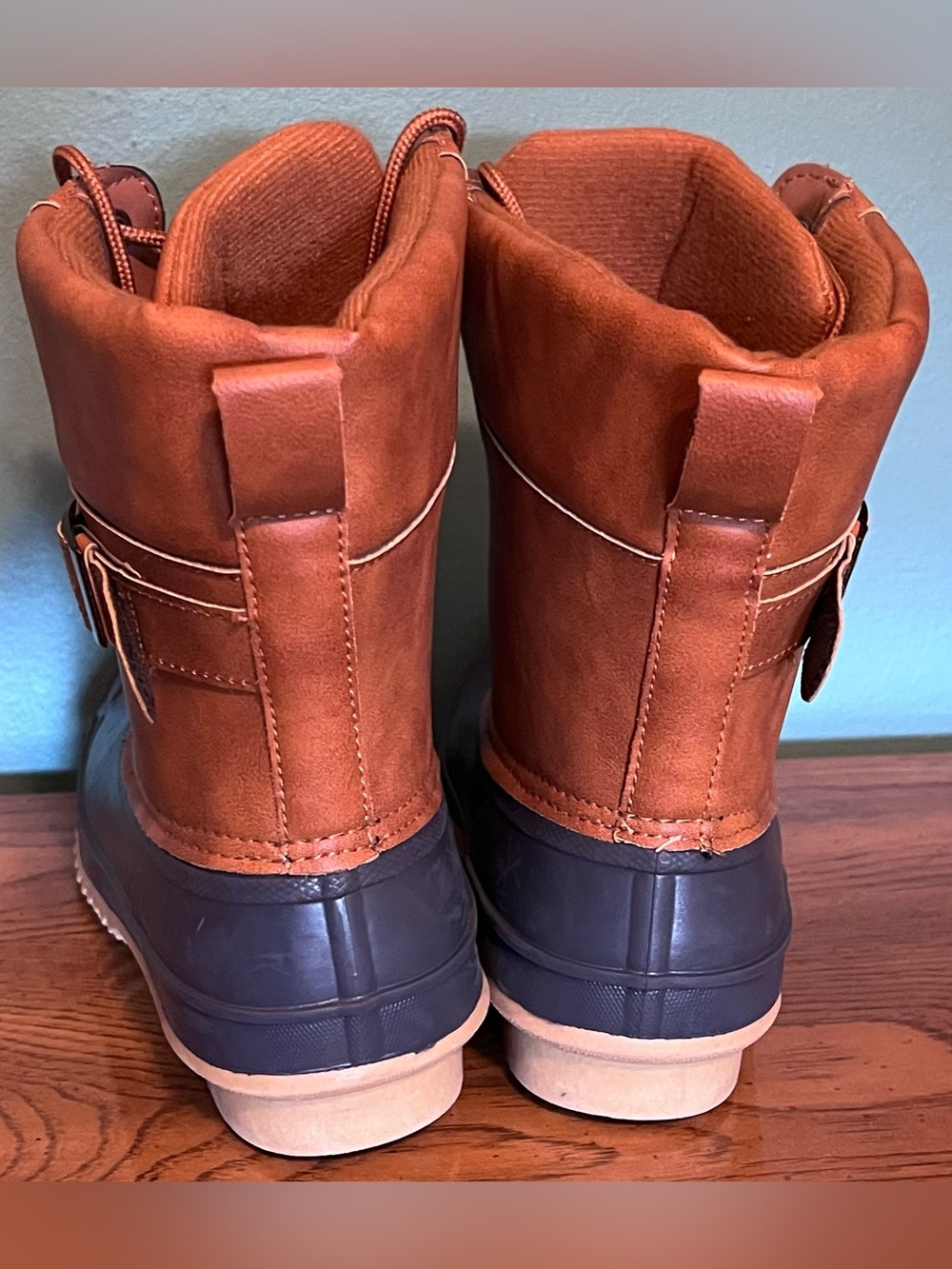 NEW Women’s Torrid All-weather Duck Boots—Water Resistant—Size 8WW - Picture 3 of 7